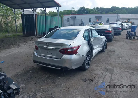 2017 Nissan Altima 2.5 Sr из США, поврежденный, VIN 1N4AL3AP1HC150496